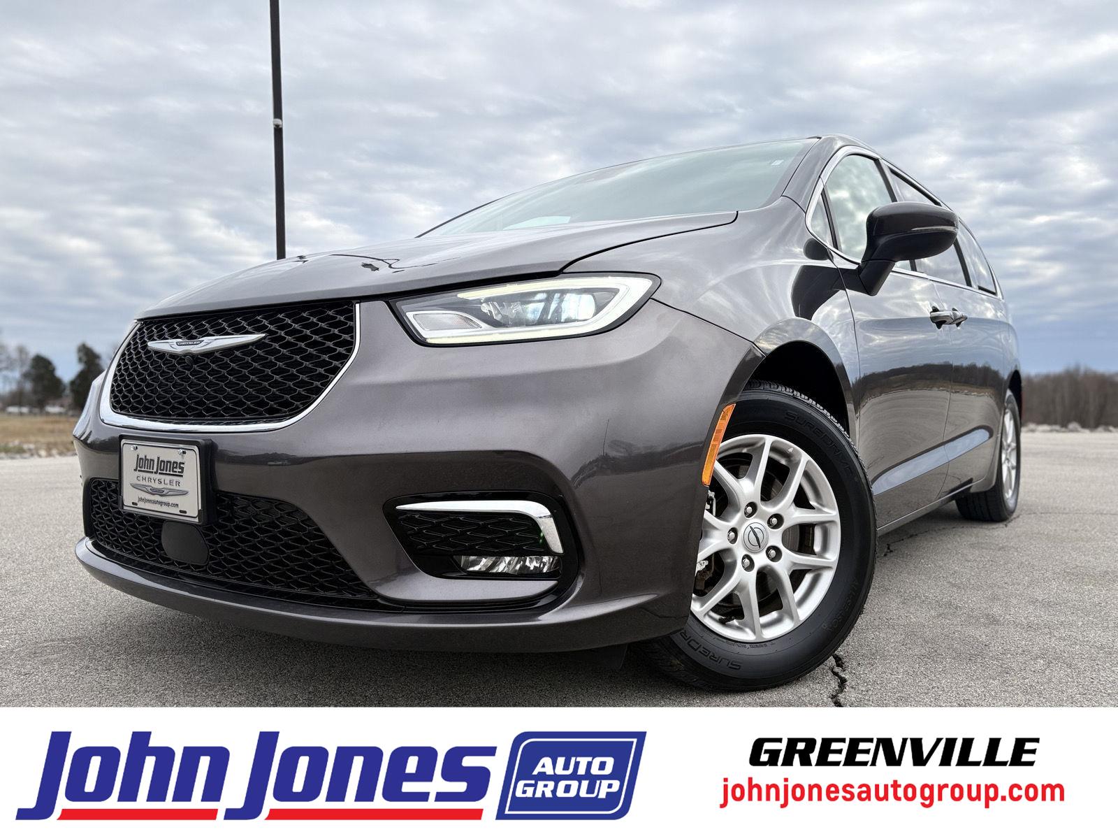 2023 Chrysler Pacifica Touring L