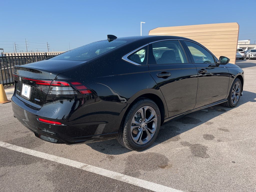 2025 Honda Accord EX-L photo 3