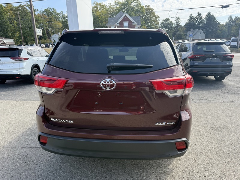 2017 Toyota Highlander XLE photo 6