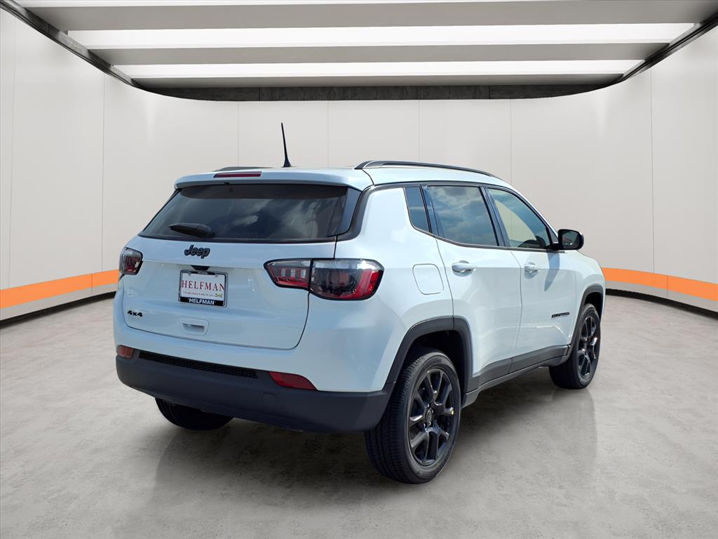 2026 Jeep Compass Latitude Altitude photo 7