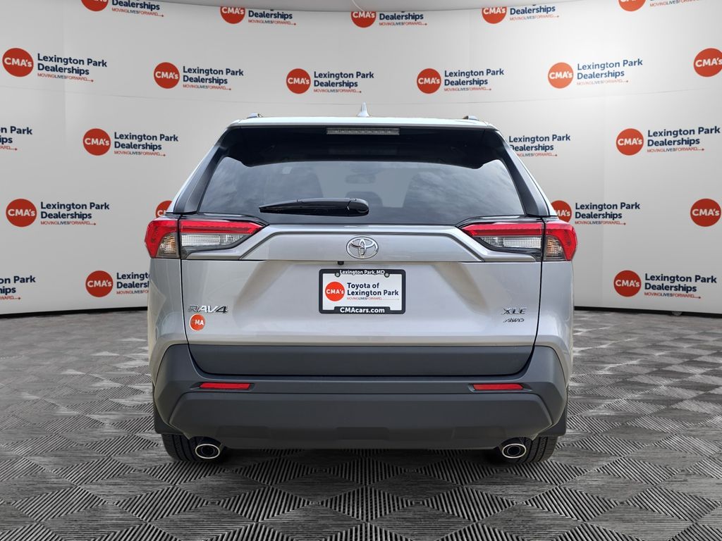 2025 Toyota RAV4 XLE Premium photo 3