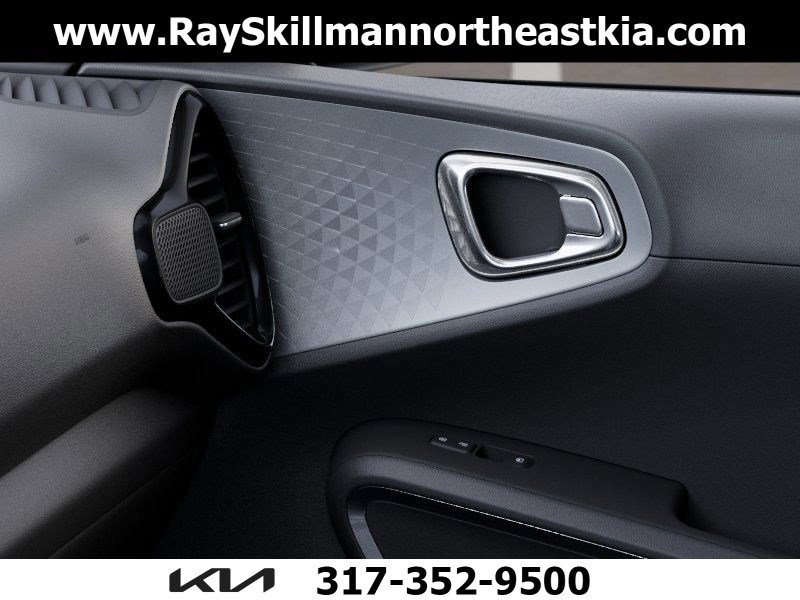 2025 Kia Soul S photo 23