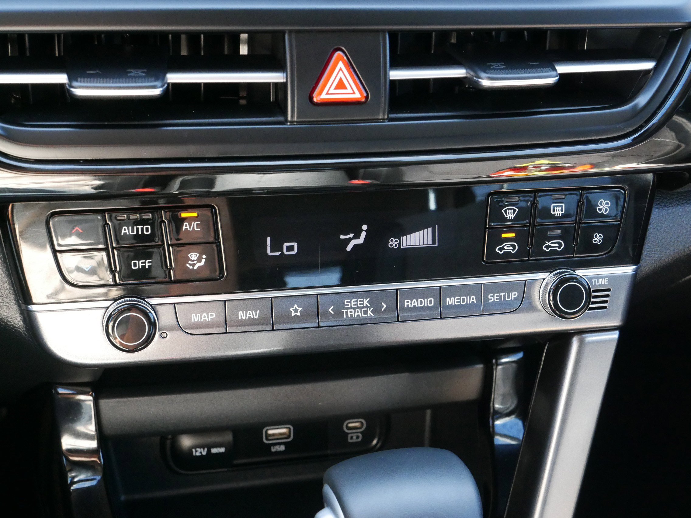 2024 Kia Seltos S X-Line photo 19