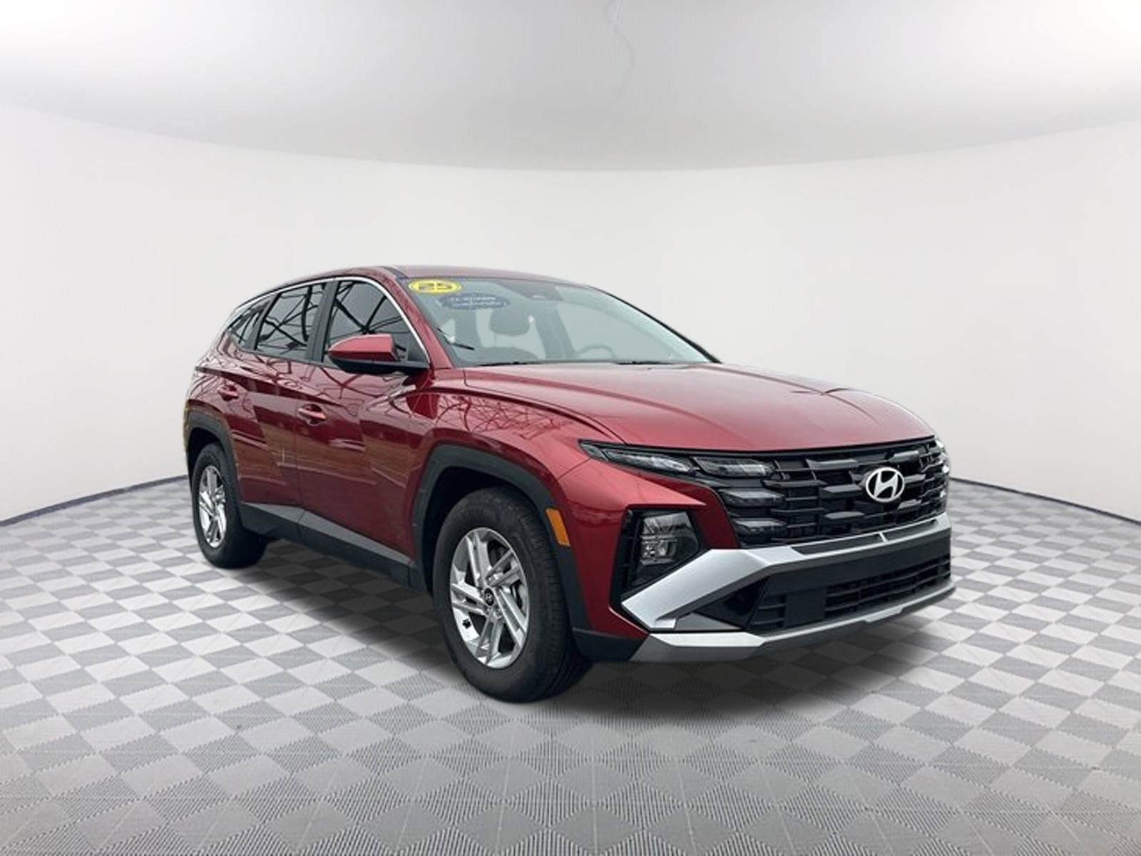 2025 Hyundai Tucson SE photo 3