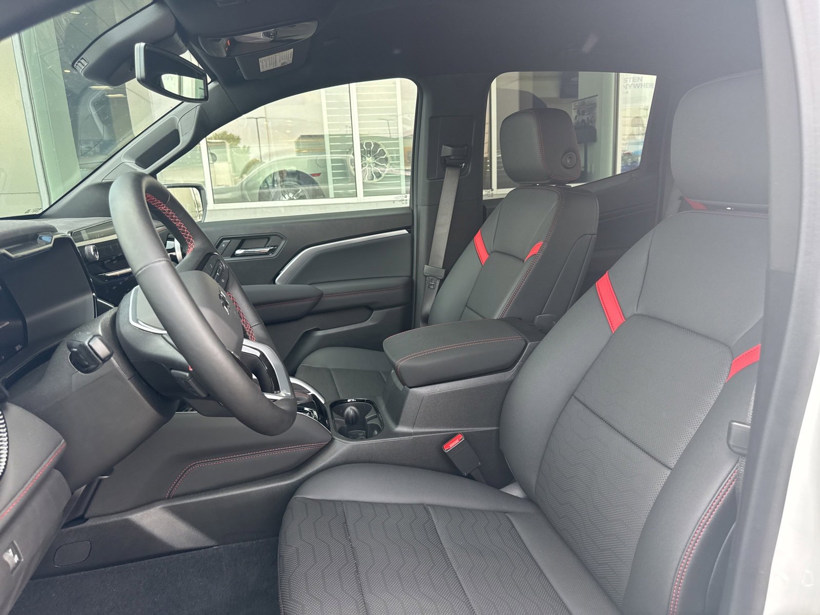 2024 Chevrolet Colorado Z71 photo 12