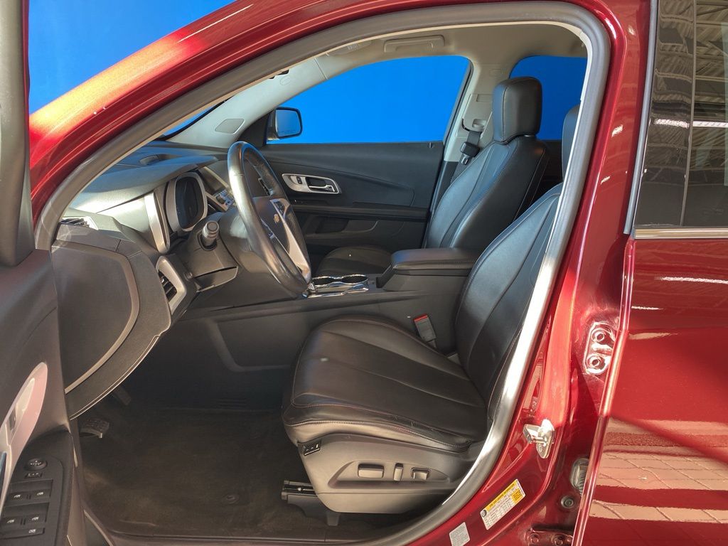 2017 Chevrolet Equinox Premier photo 3