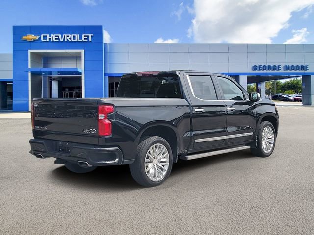 2024 Chevrolet Silverado 1500 High Country photo 3