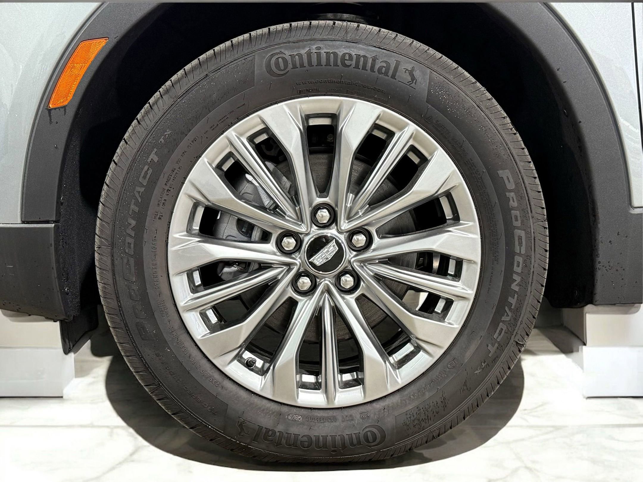 2025 Cadillac XT4 Premium Luxury photo 10