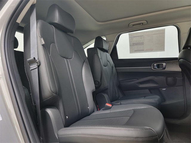 2026 Kia Sorento EX photo 17