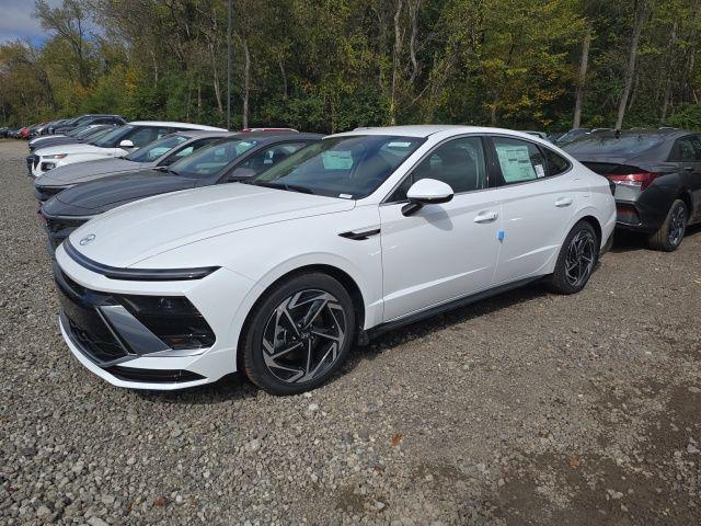 2026 Hyundai Sonata SEL's photo