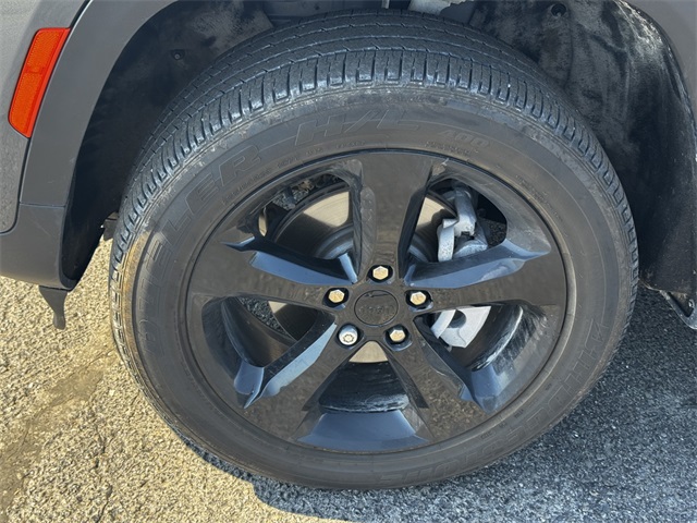 2023 Jeep Grand Cherokee Altitude photo 9
