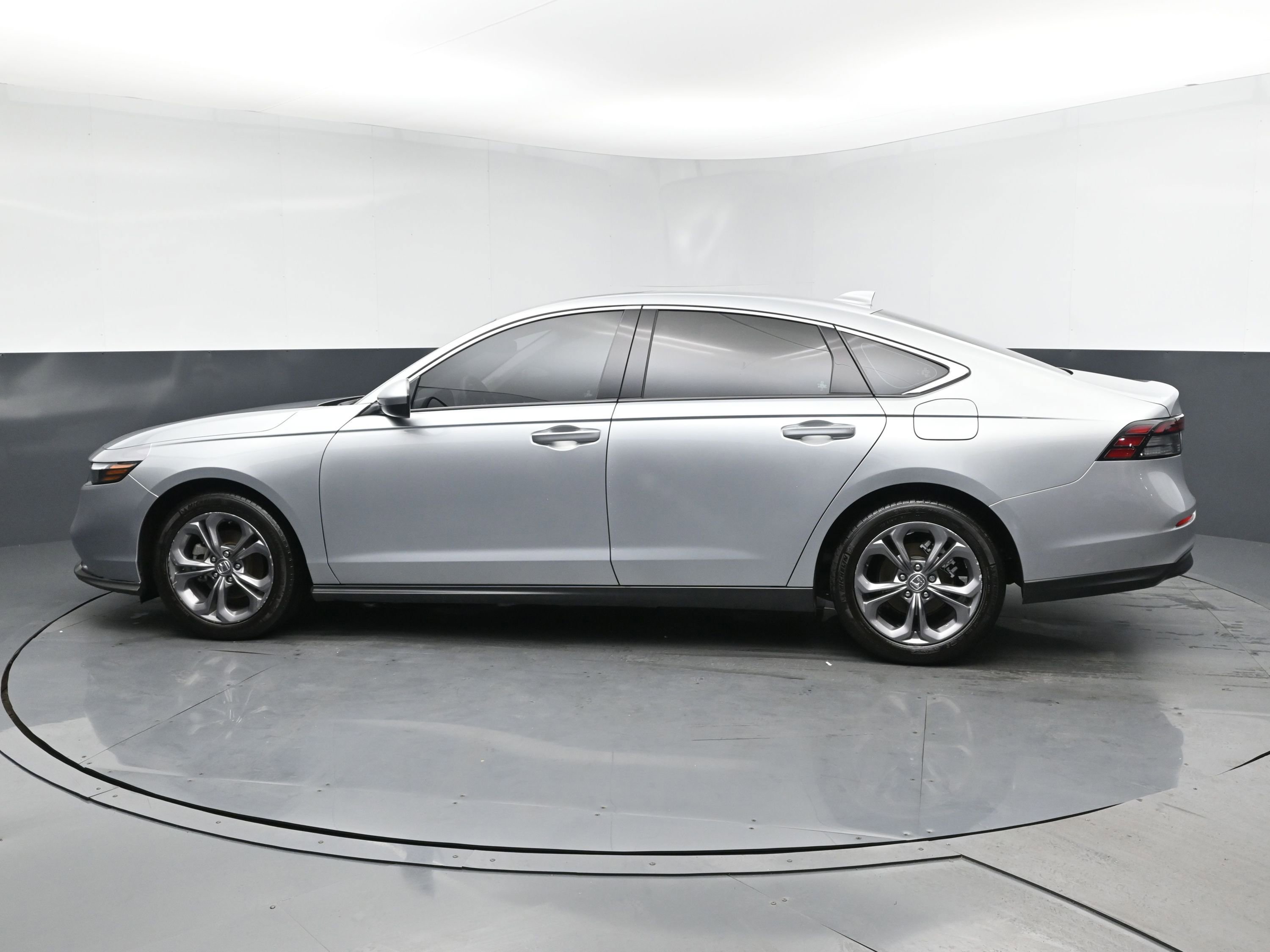 2024 Honda Accord EX photo 4