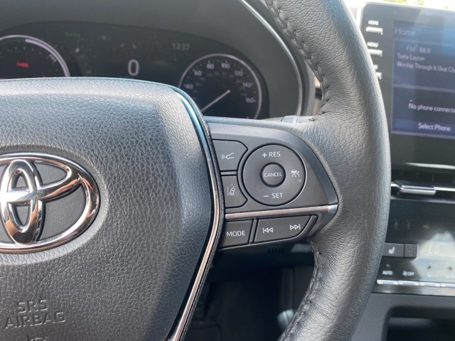 2022 Toyota Avalon Hybrid XLE Plus photo 24