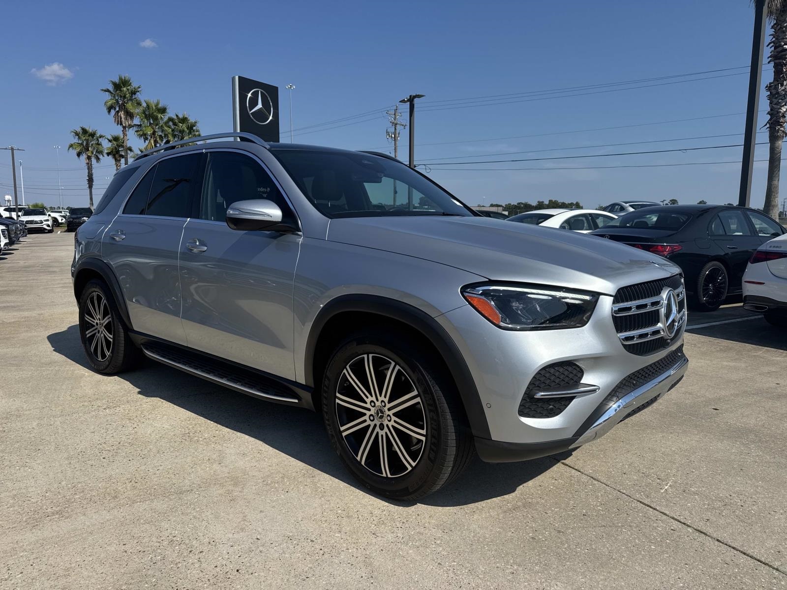 2024 Mercedes Benz GLE 450 4MATIC photo 3
