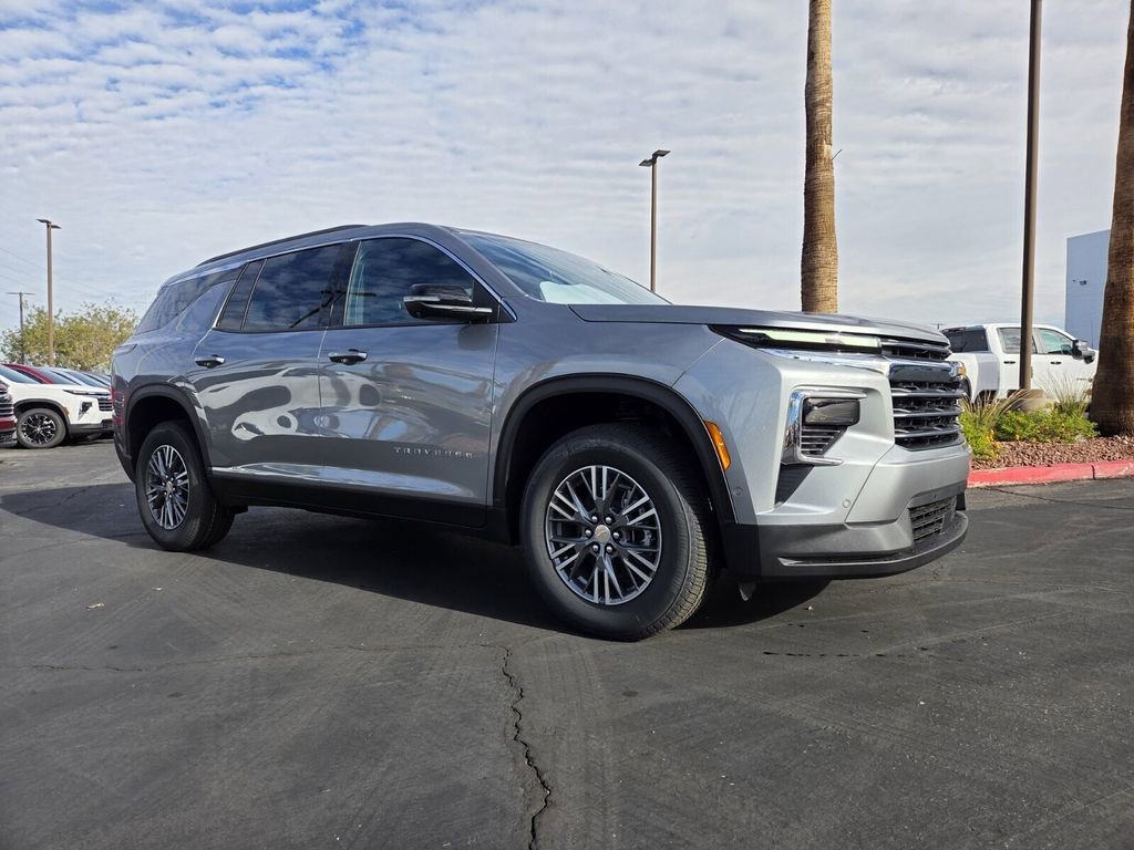 2026 Chevrolet Traverse LT's photo