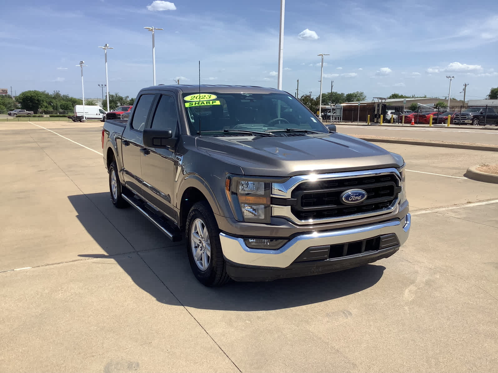 2023 Ford F-150 XLT photo 4