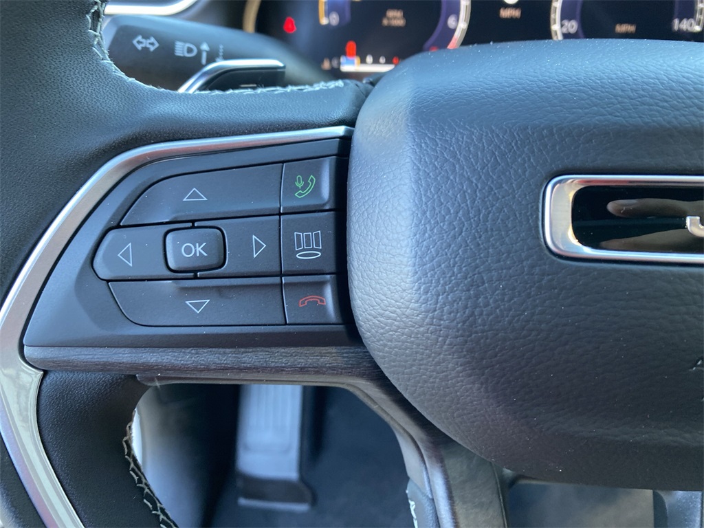 2025 Jeep Grand Cherokee Limited photo 24