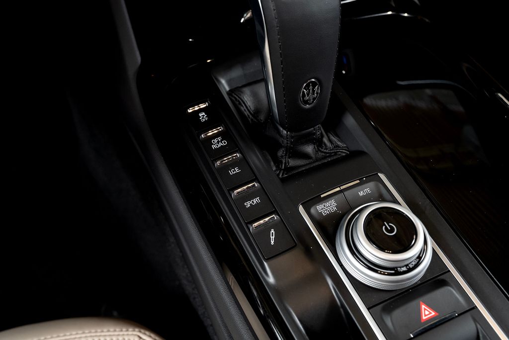 2022 Maserati Levante GT photo 41