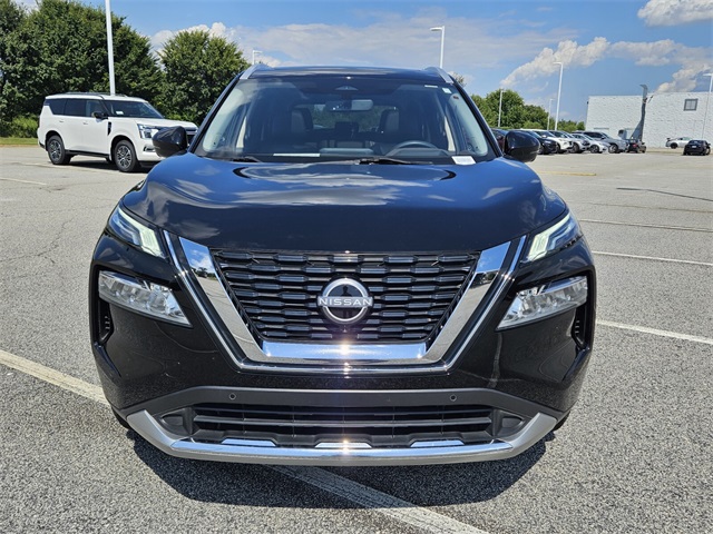 2023 Nissan Rogue Platinum photo 2