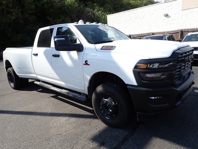 2026 Ram 3500 Tradesman photo 8