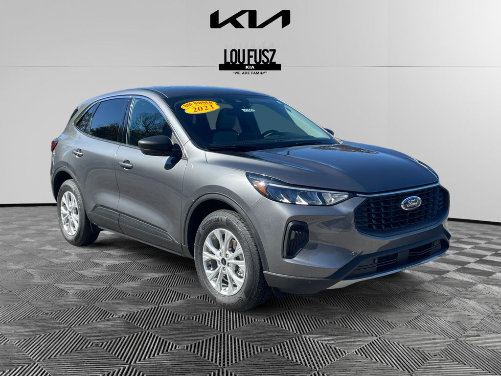 2023 Ford Escape Active's photo