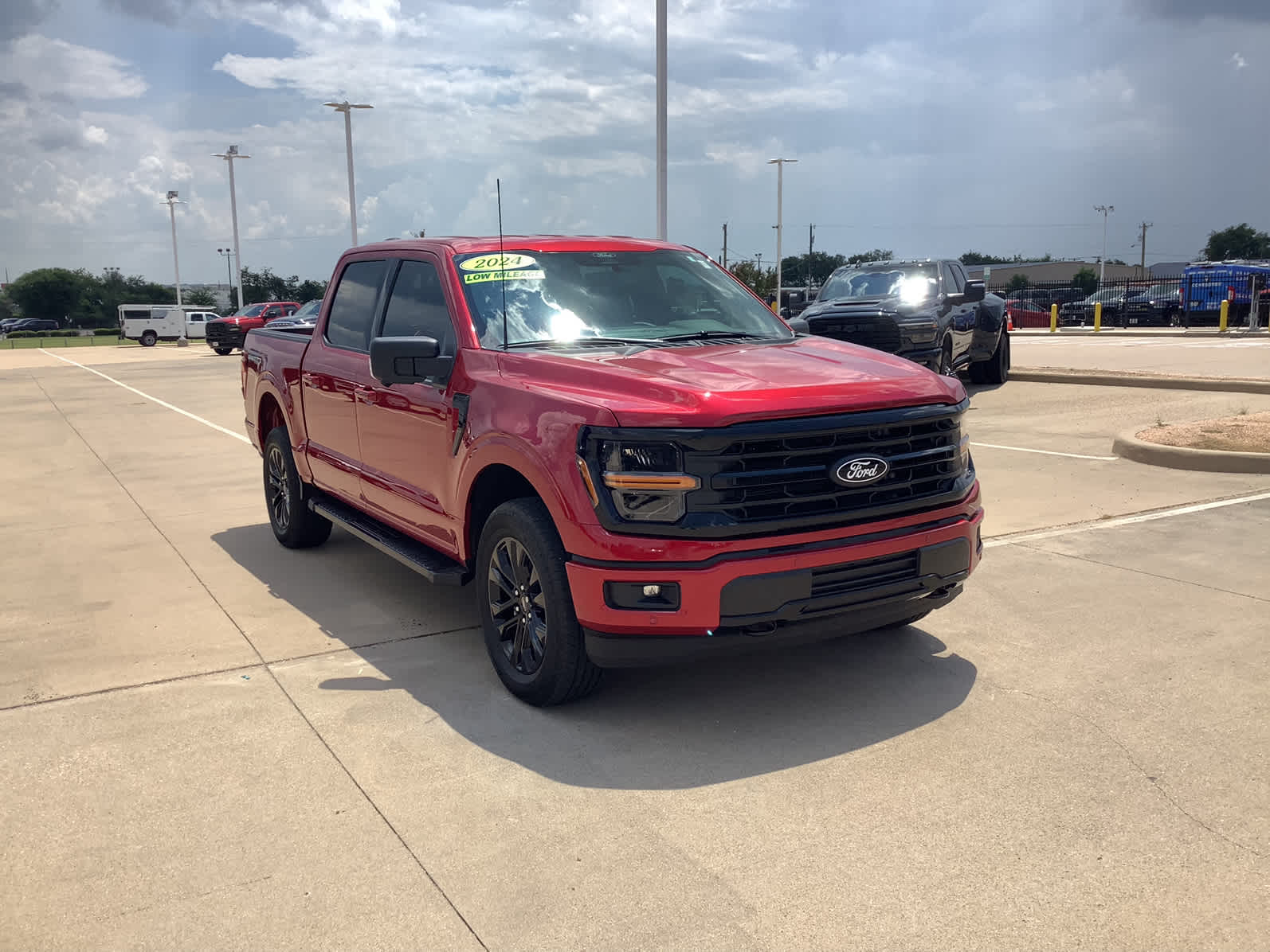 2024 Ford F-150 XLT photo 3