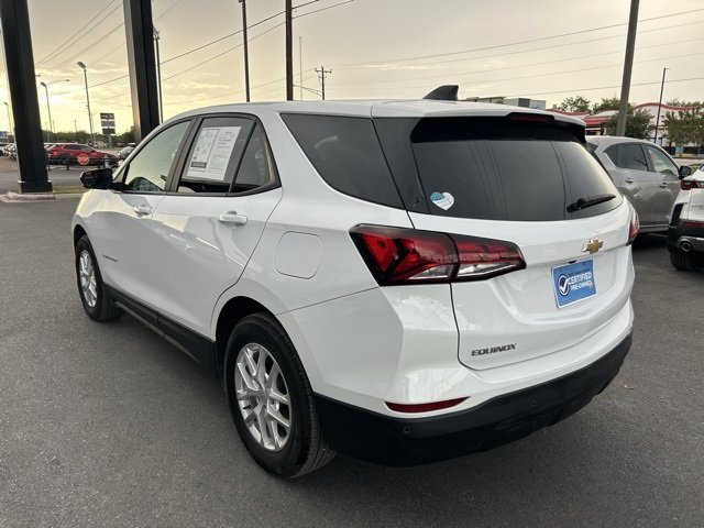 2024 Chevrolet Equinox LS photo 4