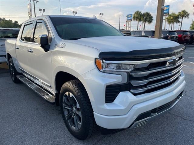 2024 Chevrolet Silverado 1500 High Country photo 2
