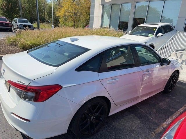 2022 Honda Civic Sport photo 2