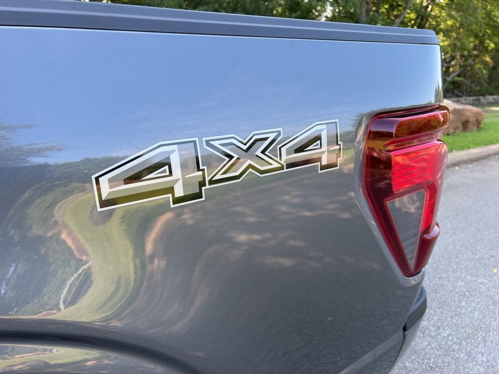2025 Ford F-150 STX photo 33