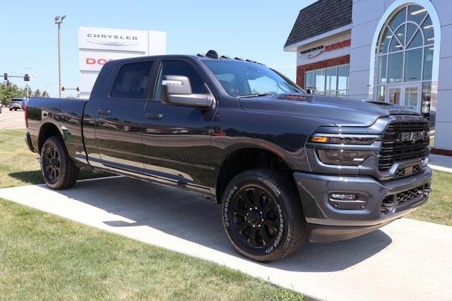 2025 Ram 2500 Laramie photo 3