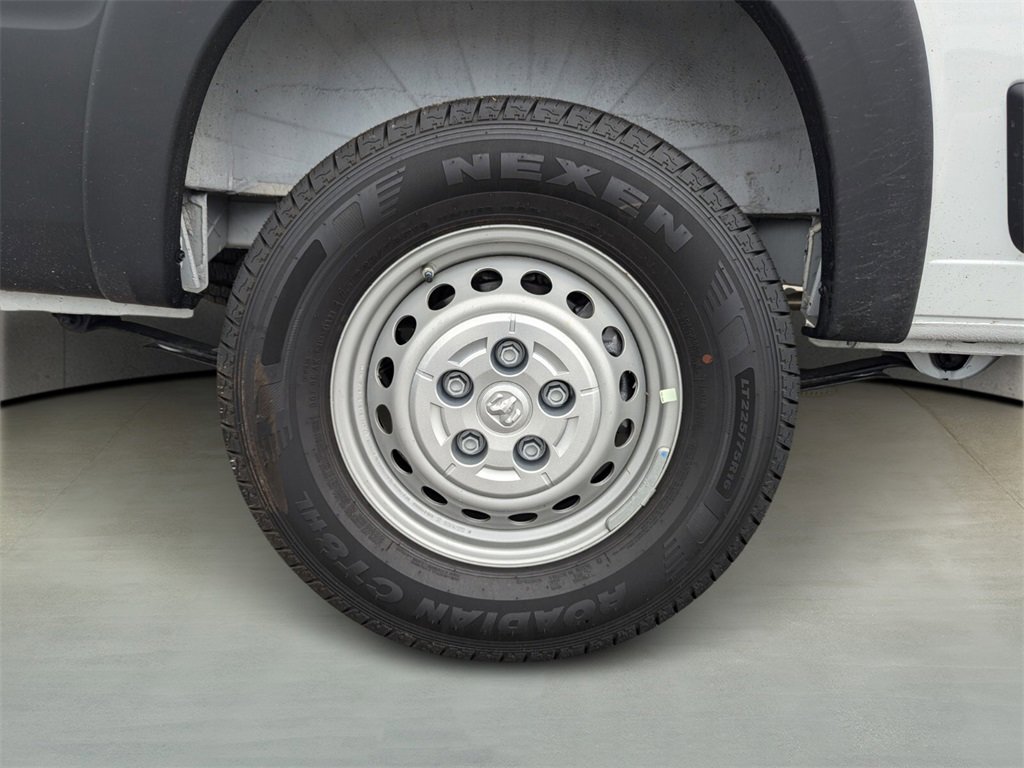 2025 Ram 1500 Tradesman photo 7