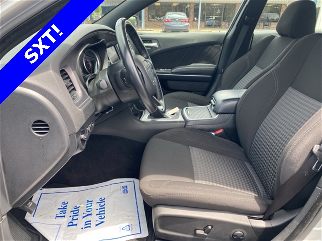 2023 Dodge Charger SXT photo 4