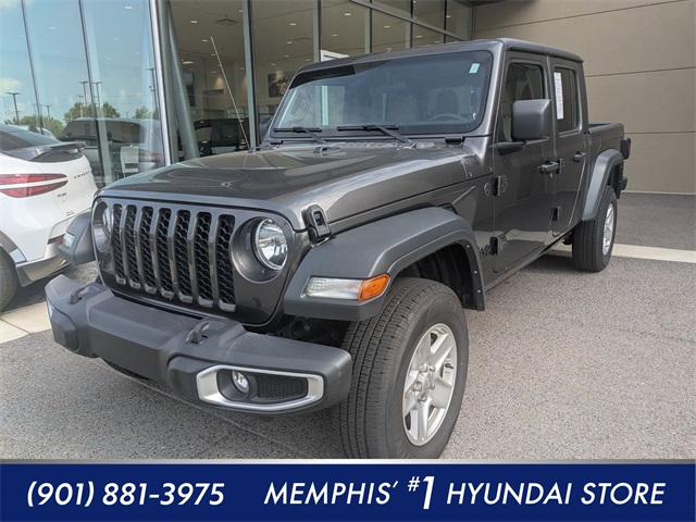 Used 2023 Gray Jeep Sport image 1