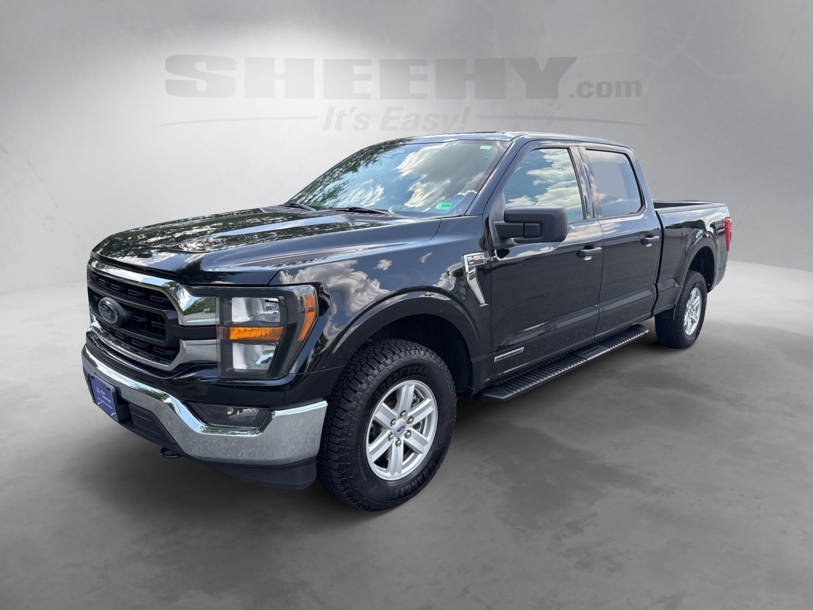 2023 Ford F-150 XLT photo 3