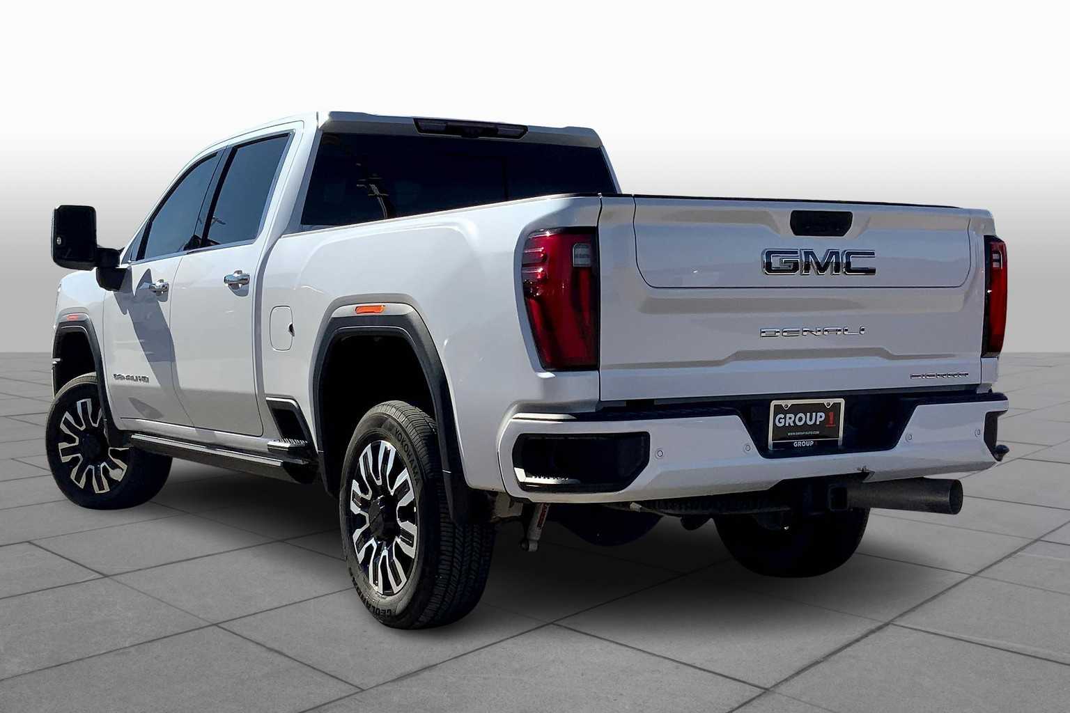 2024 Gmc Sierra 2500 HD Denali Ultimate photo 10