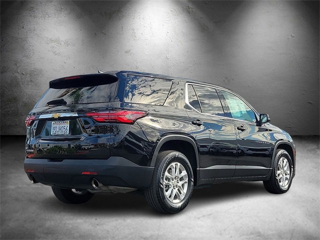 2023 Chevrolet Traverse LS photo 4