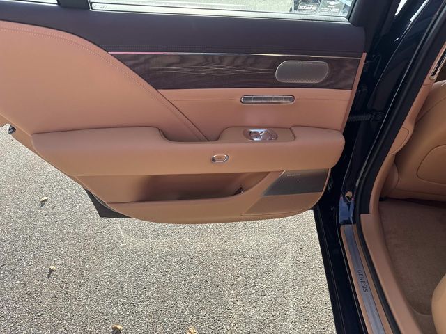 2026 Genesis G90 3.5T E-Supercharger photo 11