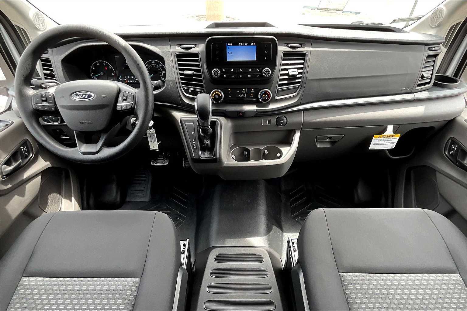 2025 Ford Transit Cargo Van photo 4