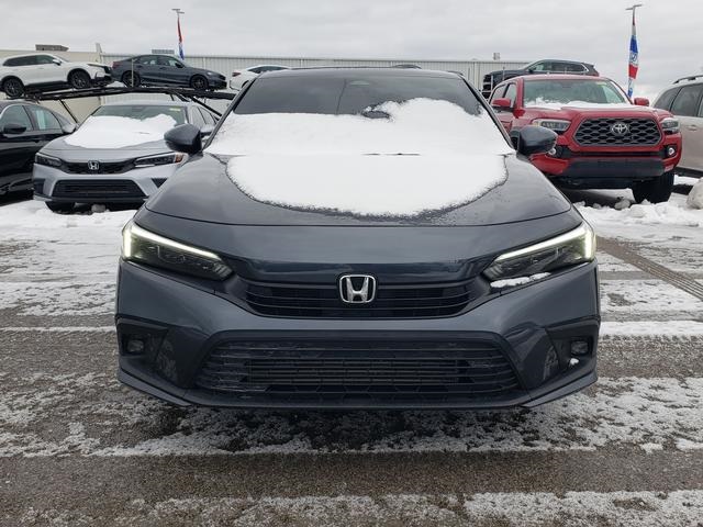 2024 Honda Civic Touring photo 2