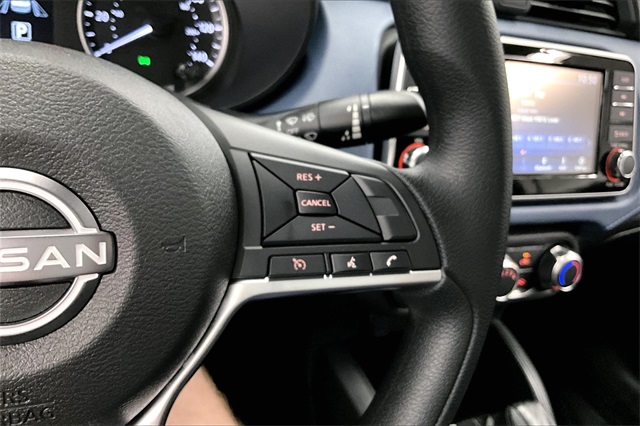 2025 Nissan Versa 1.6 SV photo 21