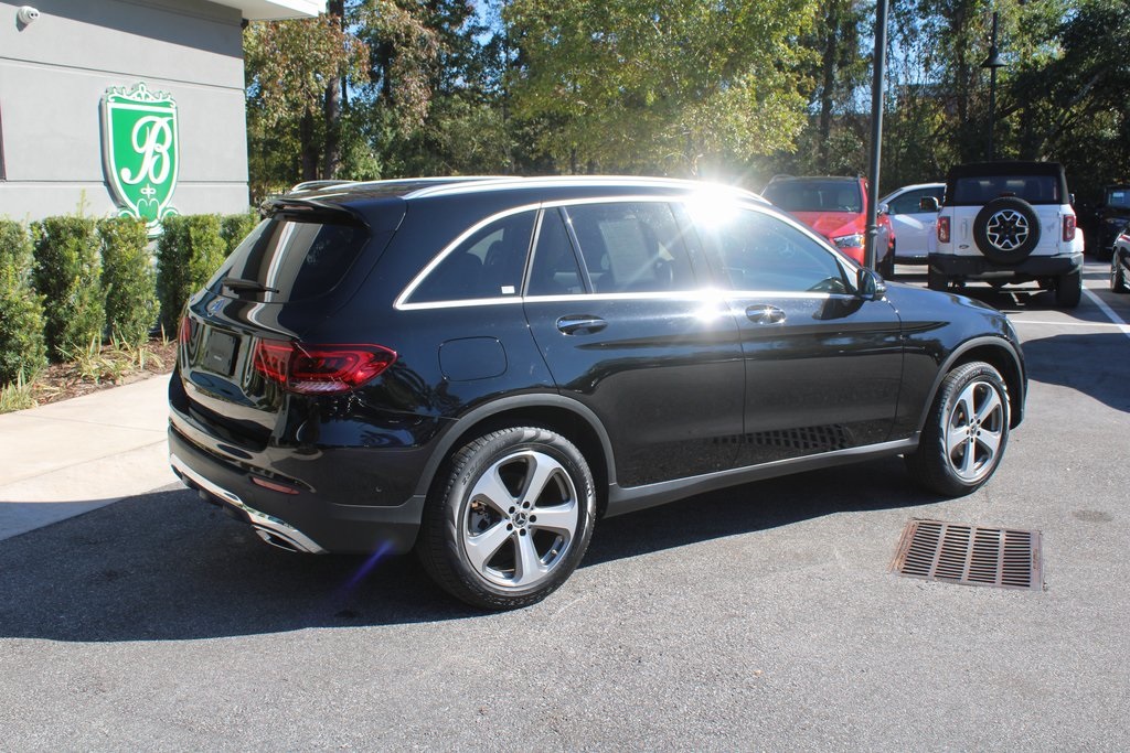 2022 Mercedes Benz GLC 300 photo 3