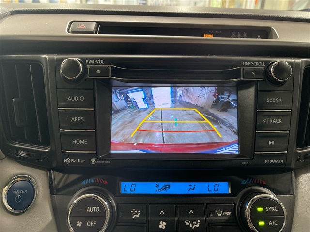 2018 Toyota RAV4 Hybrid XLE photo 16