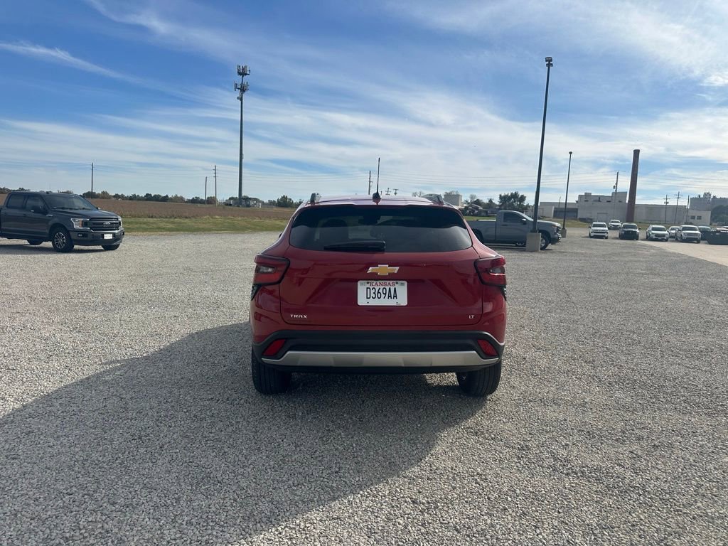 2026 Chevrolet Trax LT photo 4