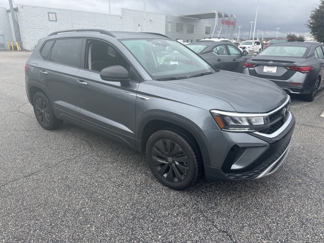2024 Volkswagen Taos S photo 2