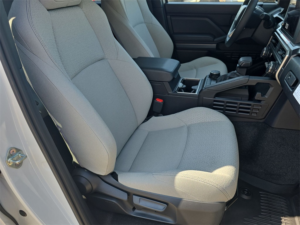 2025 Toyota 4Runner SR5 4WD photo 35