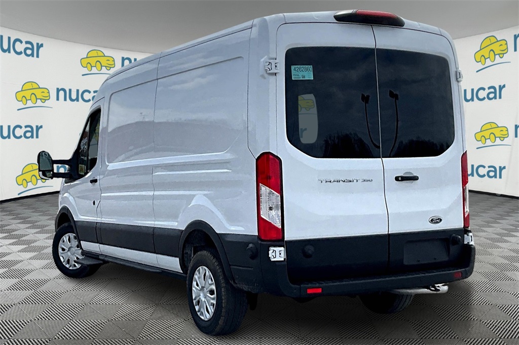 2024 Ford Transit photo 2