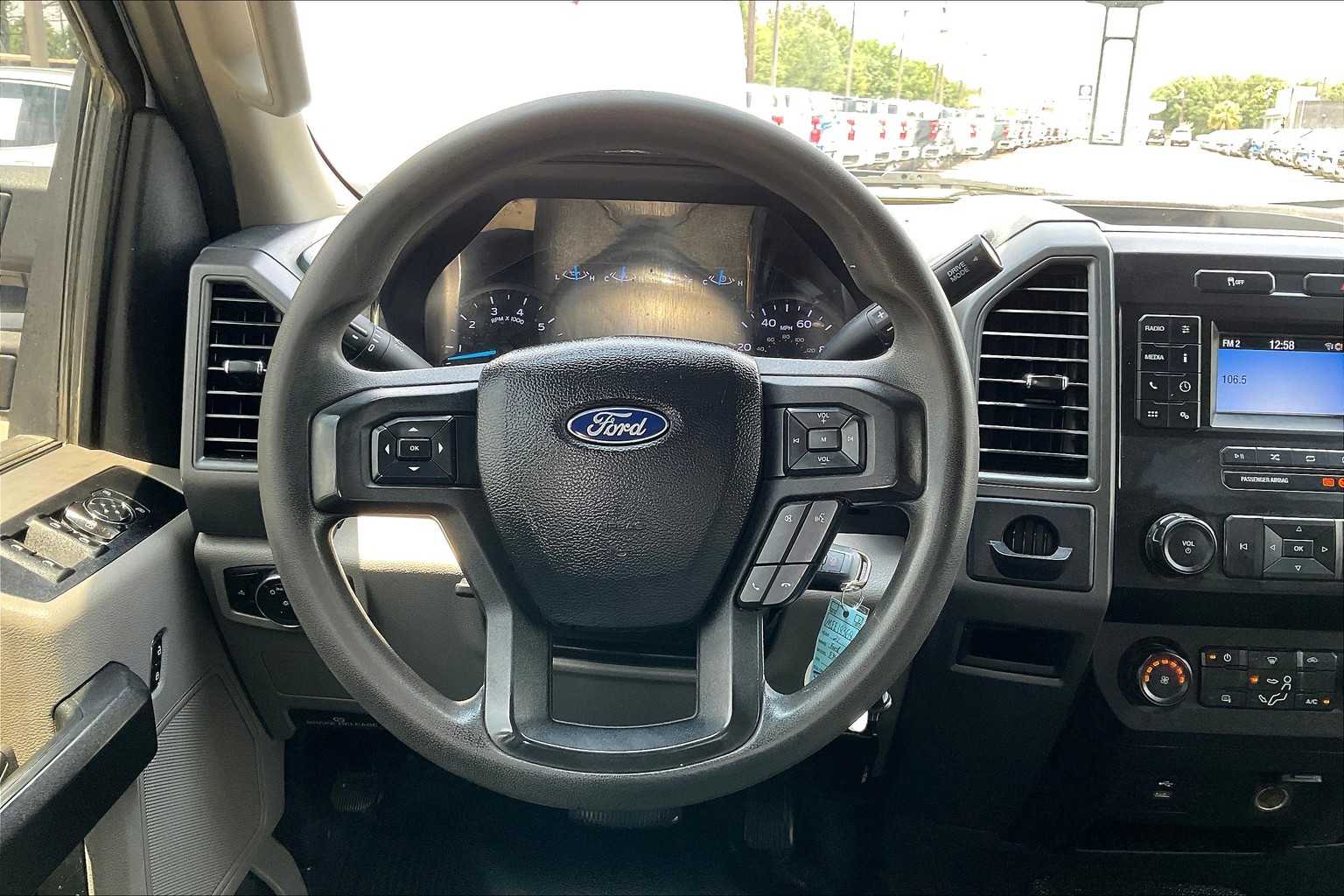 2021 Ford F-350 XL photo 5