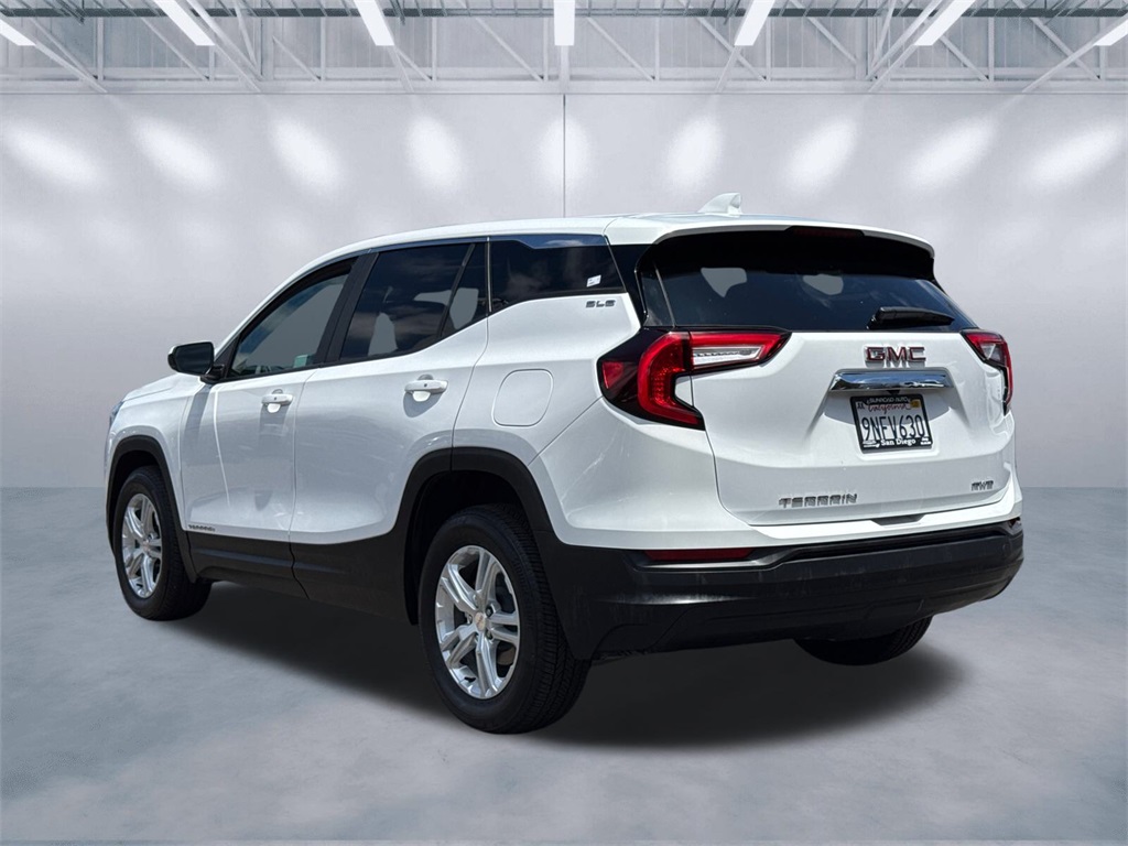 2024 Gmc Terrain SLE photo 4