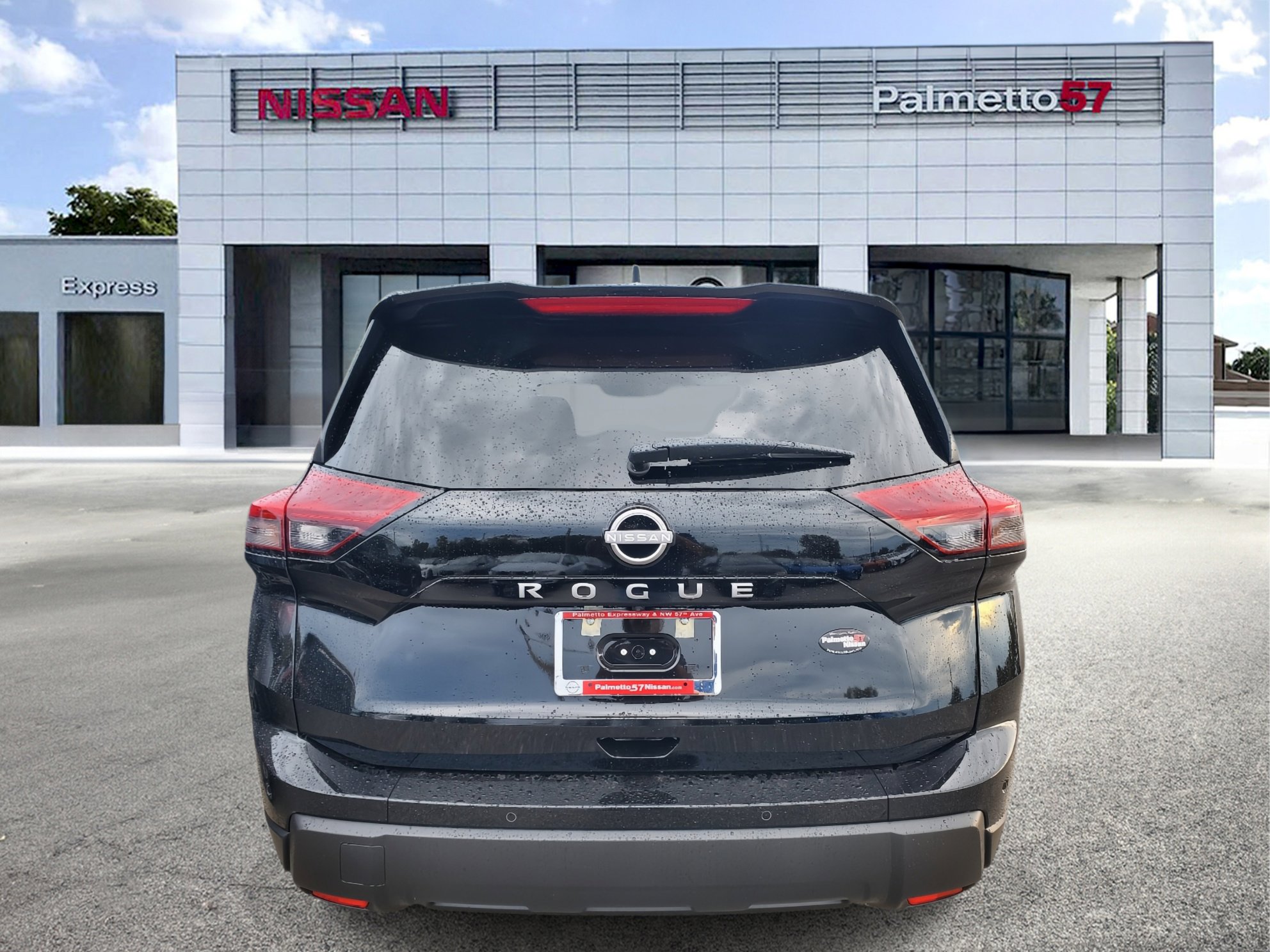 2025 Nissan Rogue S photo 3